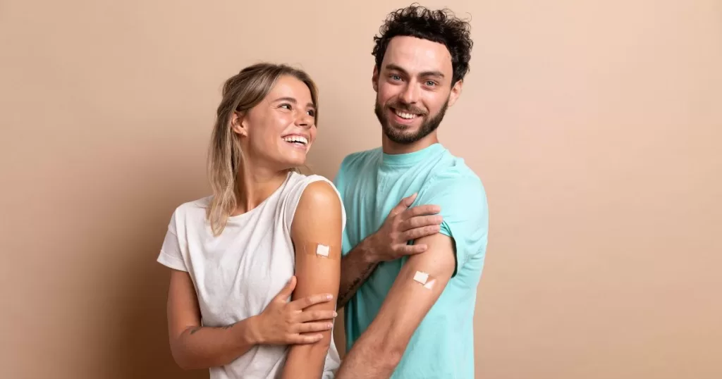 Vacinacao-Freepik-1024x538 Pessoas em geral podem ser vacinadas contra Influenza