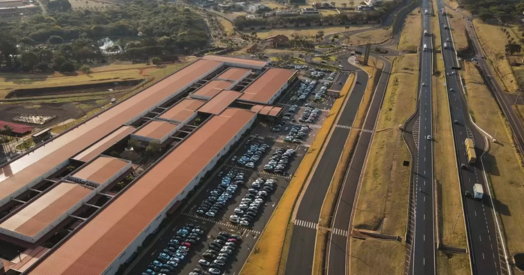 Santa-Maria-Outlet-Divulgacao-1024x538 Férias têm programação gratuita na Arena da Torcida