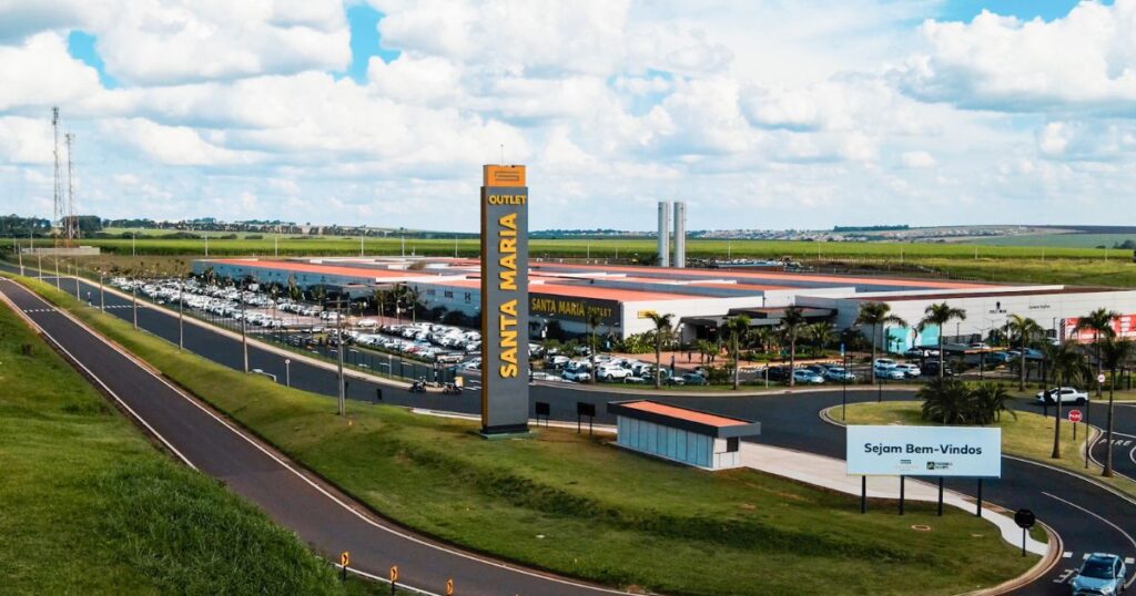 Santa-Maria-Outlet-7-Divulgacao-1024x538 Shopping recebe personagens do universo pop neste domingo