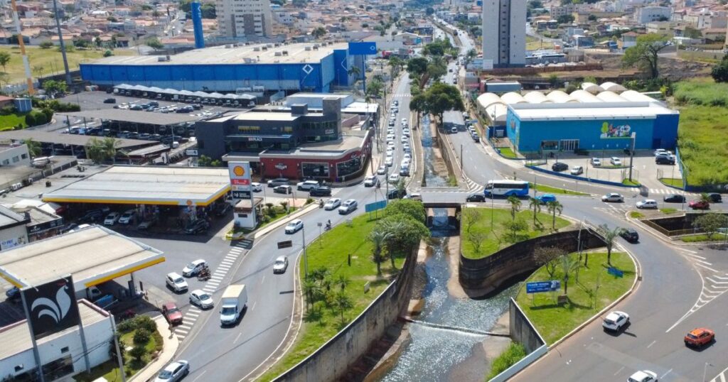 Franca-4-Divulgacao-Prefeitura-de-Franca-1024x538 Prefeitura notifica imóveis sem Habite-se