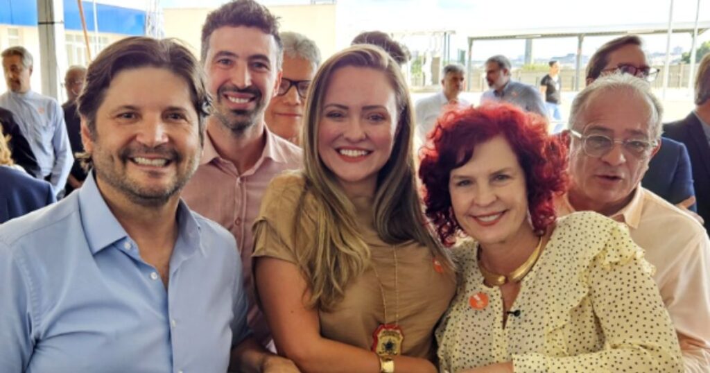 Daniel-Bassi-e-Flavia-Lancha-4-Divulgacao-1024x538 Tarcísio de Freitas inaugura Hospital Estadual de Franca